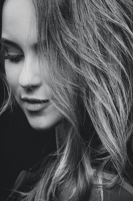 Laura L.
